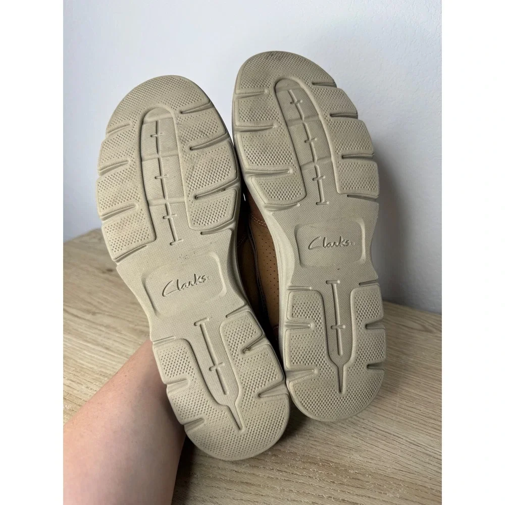 Clarks brand size